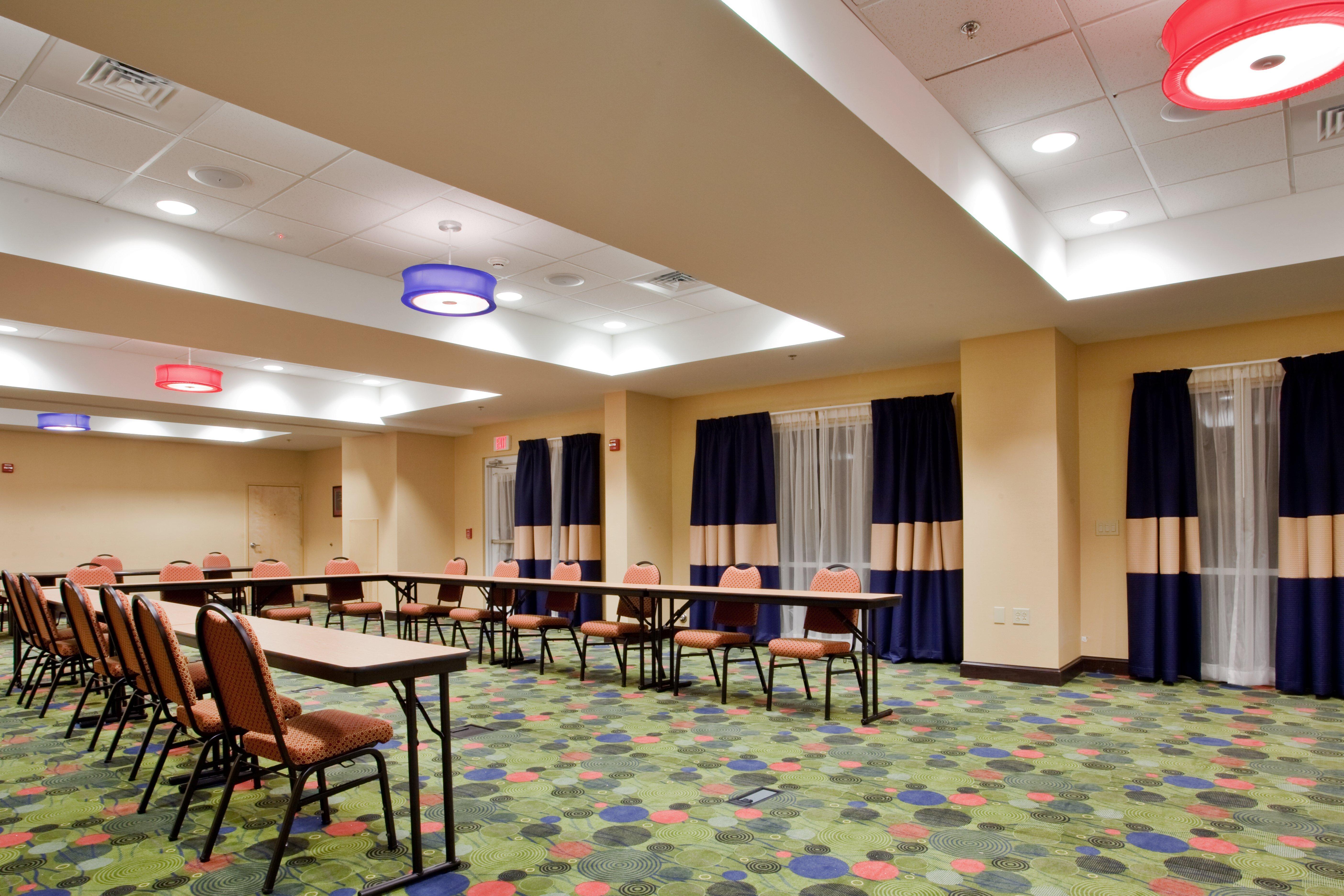 Holiday Inn Express Hotel Raleigh Southwest By Ihg Exterior foto